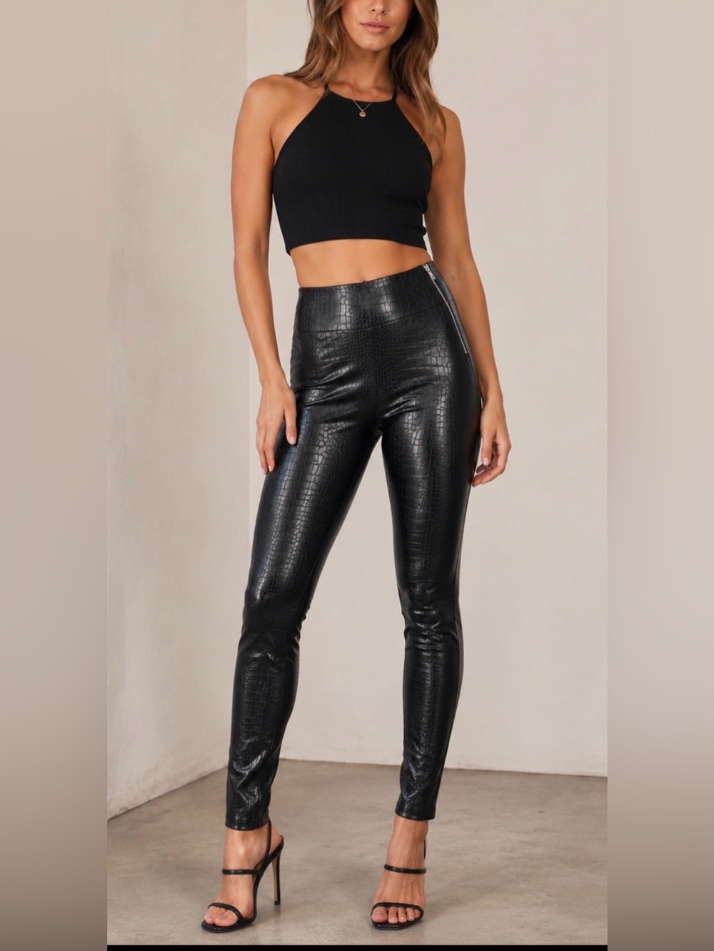 GUESS High Waisted Black Faux Leather Crocodile Embossed Skinny Pants Size Small